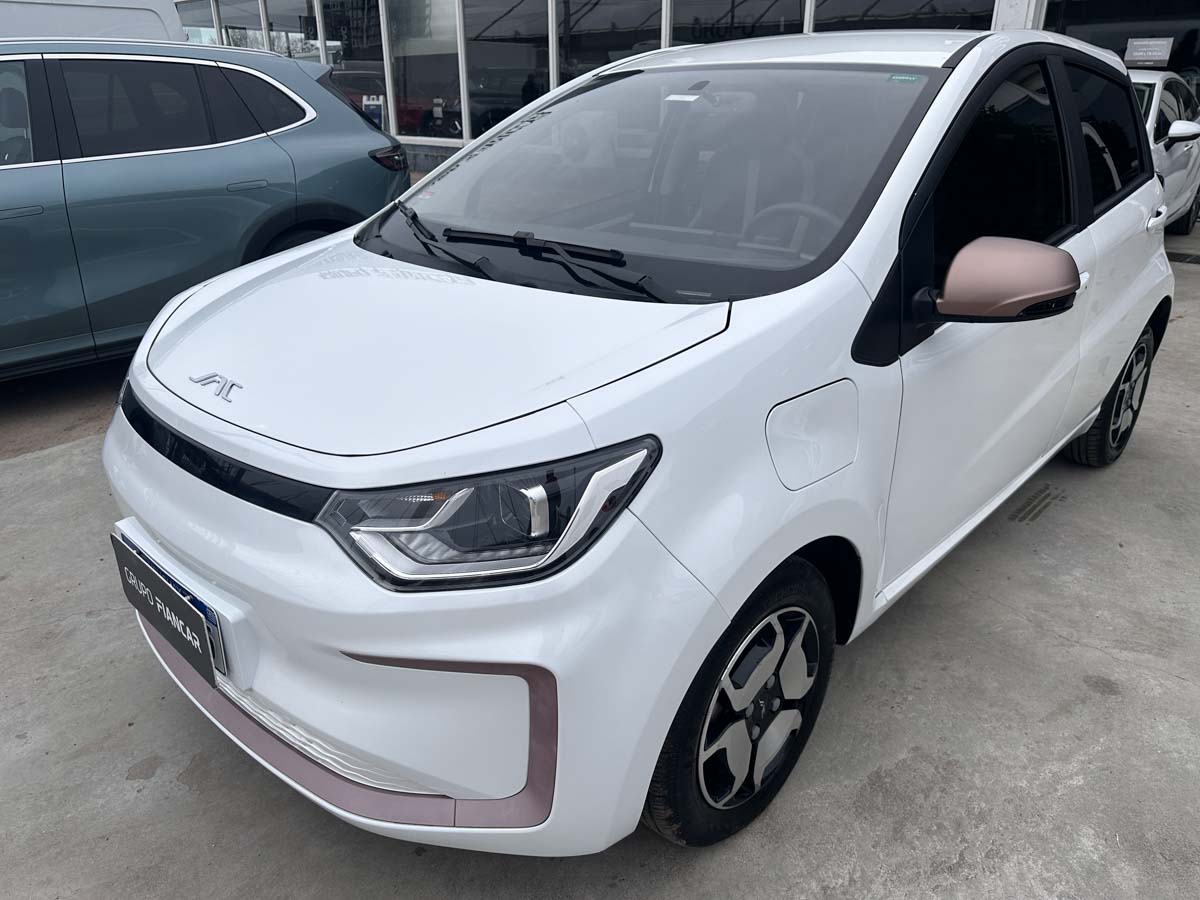 JAC E-S1 HATCH AT 5PTS FULL ELECTRIC 2025