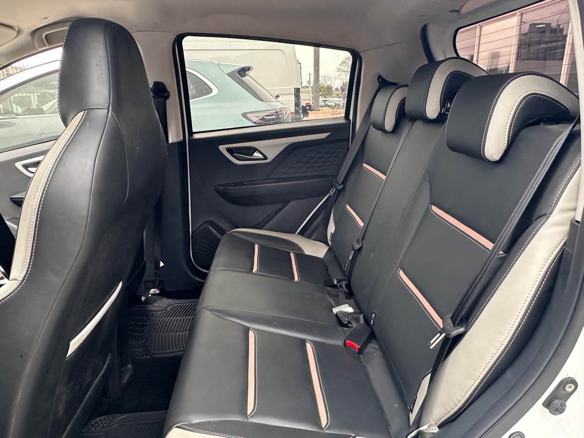 JAC E-S1 HATCH AT 5PTS FULL ELECTRIC 2025