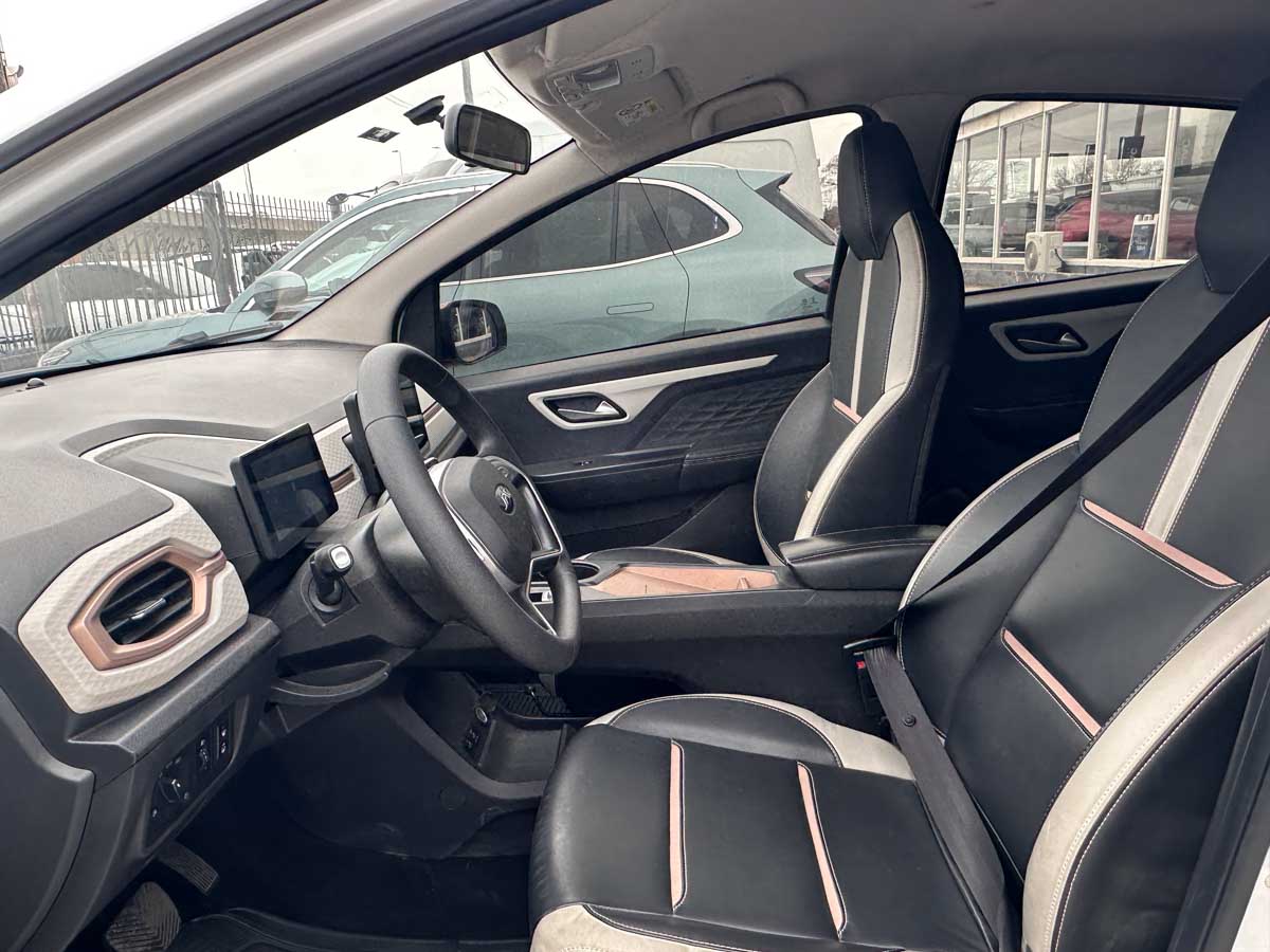 JAC E-S1 HATCH AT 5PTS FULL ELECTRIC 2025