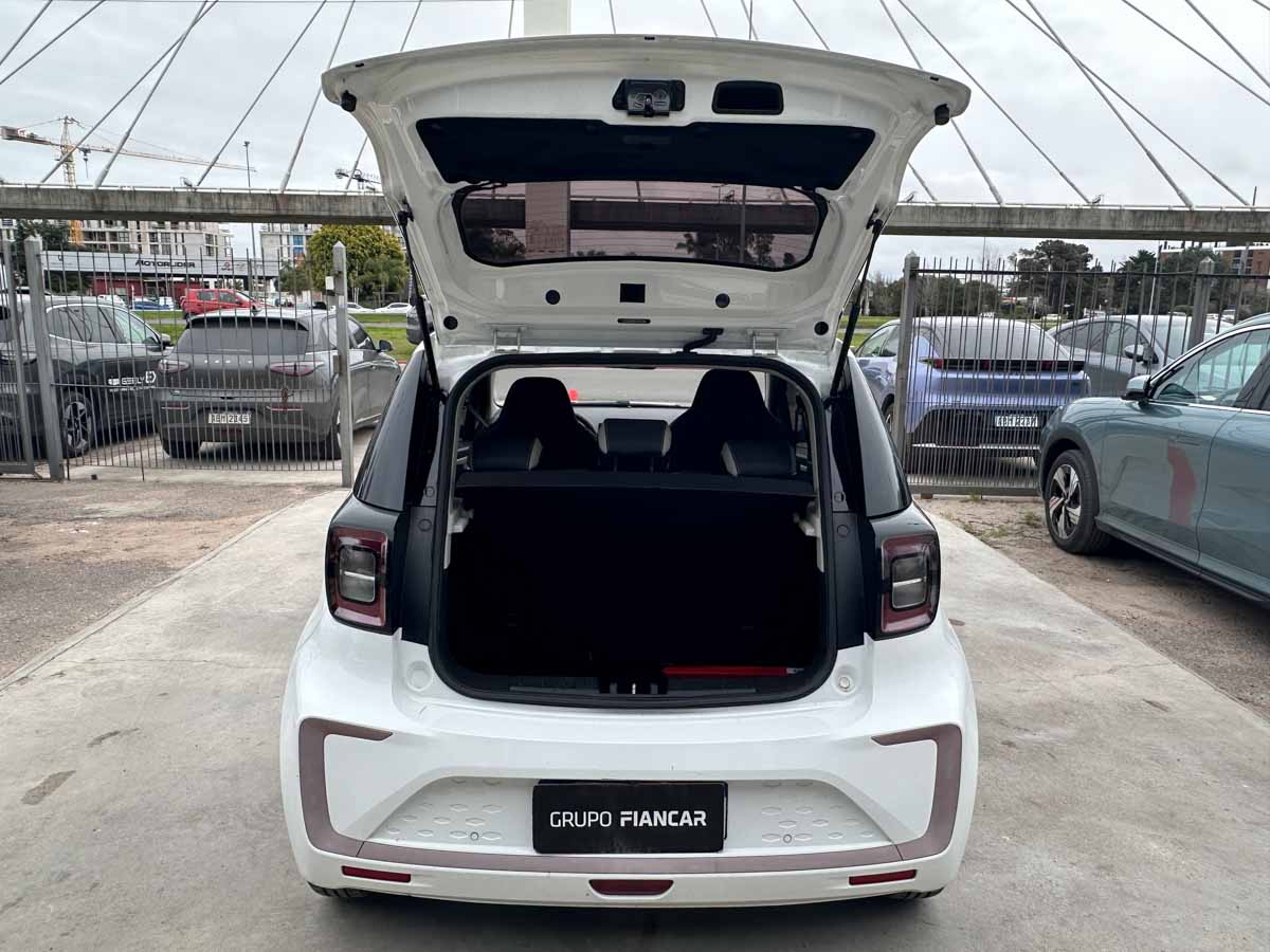 JAC E-S1 HATCH AT 5PTS FULL ELECTRIC 2025