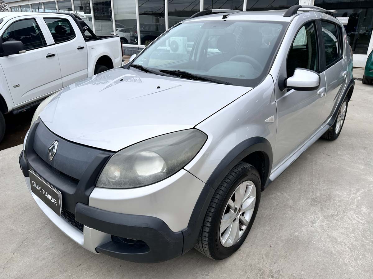 RENAULT SANDERO STEPWAY PRIVILEGE 1.6 MT 5PTS 2014