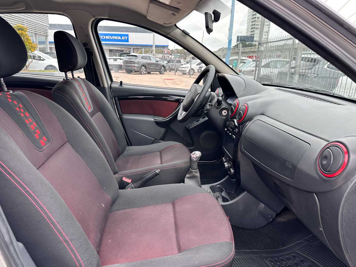 RENAULT SANDERO STEPWAY PRIVILEGE 1.6 MT 5PTS 2014