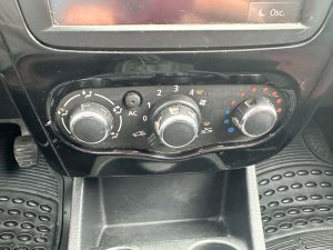 RENAULT SANDERO STEPWAY PRIVILEGE 1.6 MT 5PTS 2014