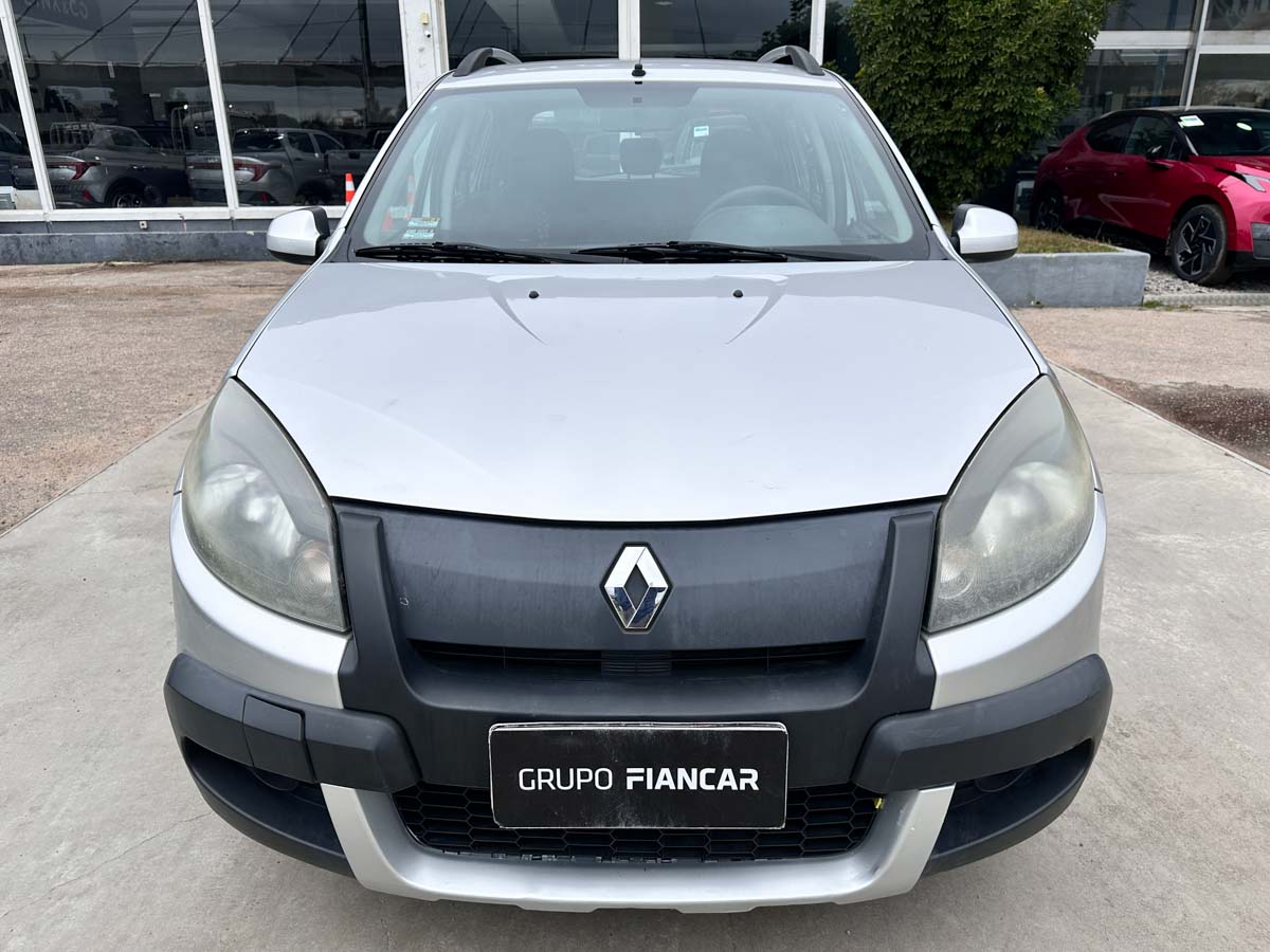RENAULT SANDERO STEPWAY PRIVILEGE 1.6 MT 5PTS 2014