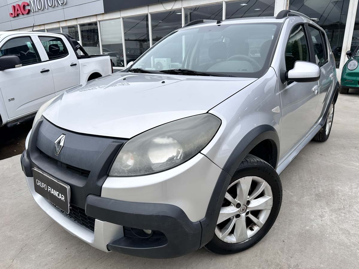 RENAULT SANDERO STEPWAY PRIVILEGE 1.6 MT 5PTS 2014