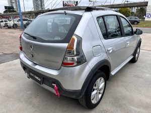 RENAULT SANDERO STEPWAY PRIVILEGE 1.6 MT 5PTS 2014