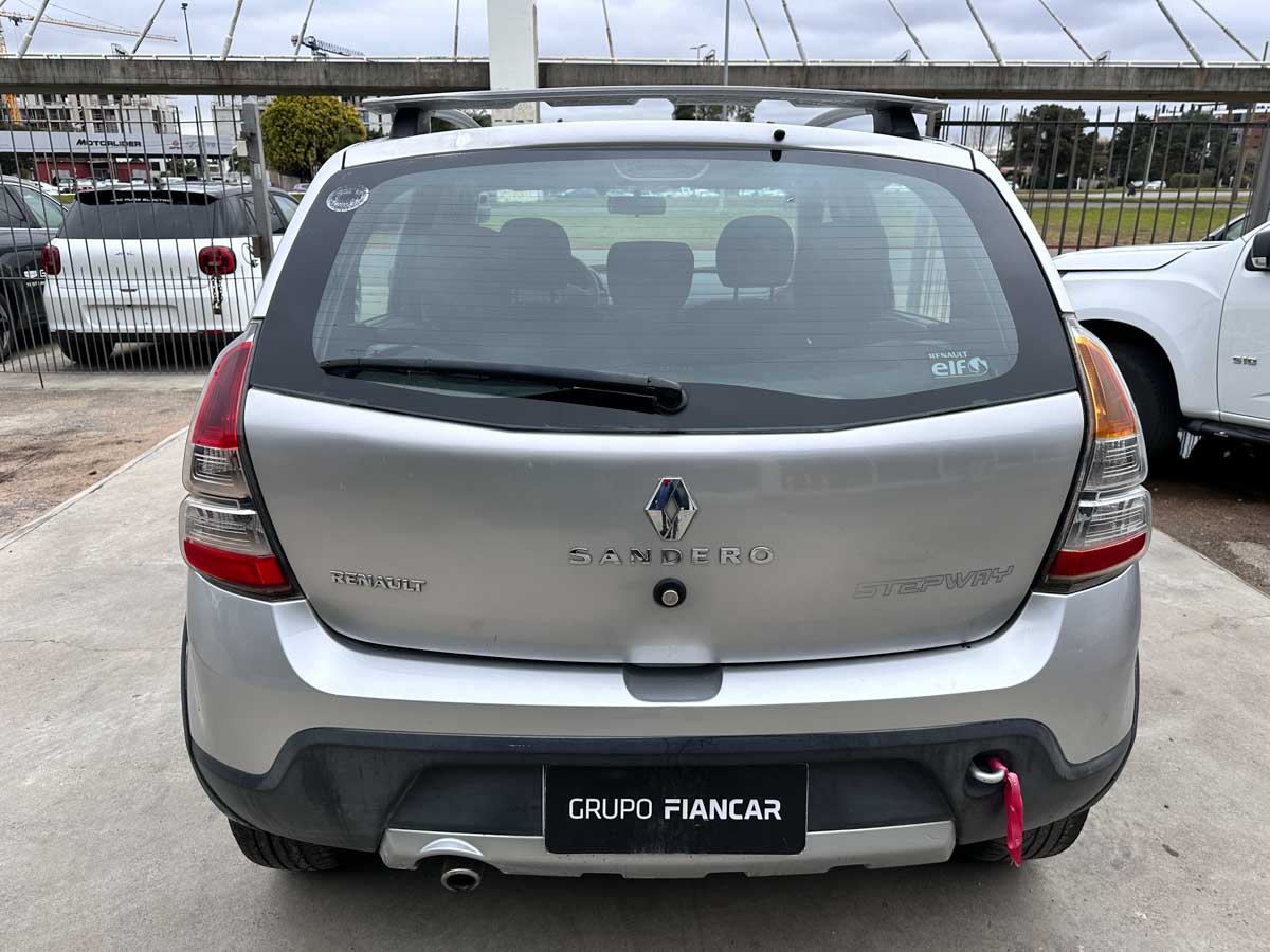 RENAULT SANDERO STEPWAY PRIVILEGE 1.6 MT 5PTS 2014