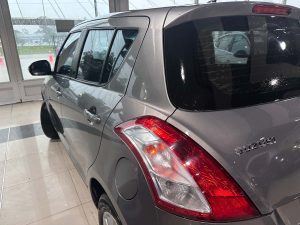 SUZUKI SWIFT 1.2 GL HATCH 5PTS 2016