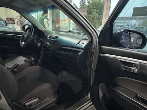 SUZUKI SWIFT 1.2 GL HATCH 5PTS 2016
