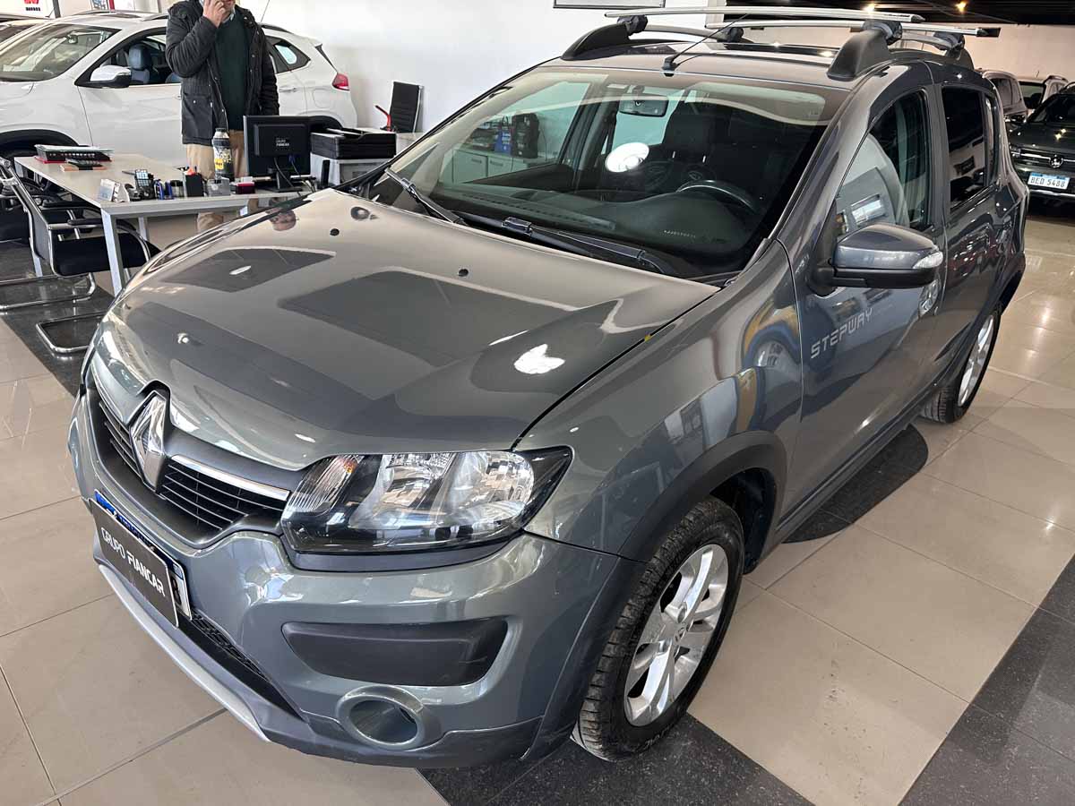 RENAULT SANDERO STEPWAY PRIVILEGE 1.6 FULL 5PTS 2018