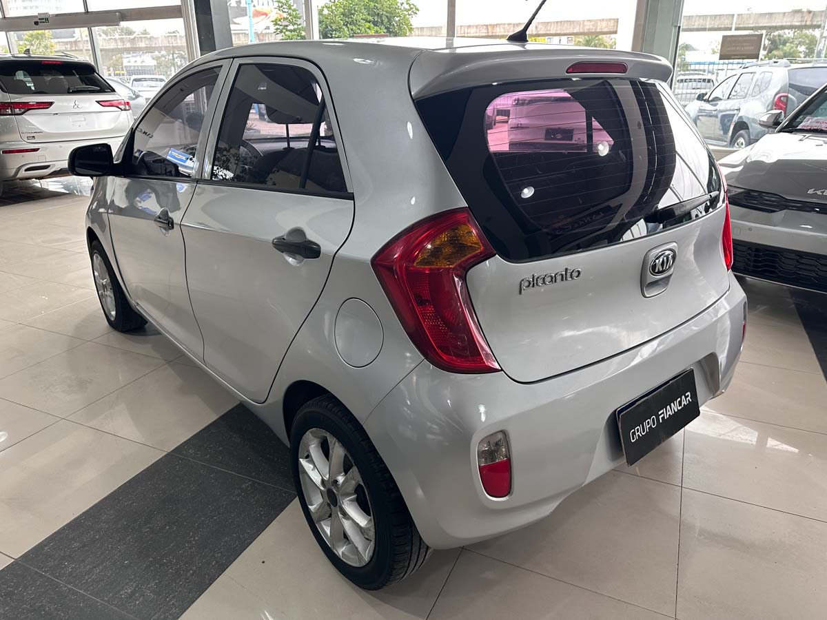 KIA PICANTO EX 1.0 HATCH 5PTS 2014
