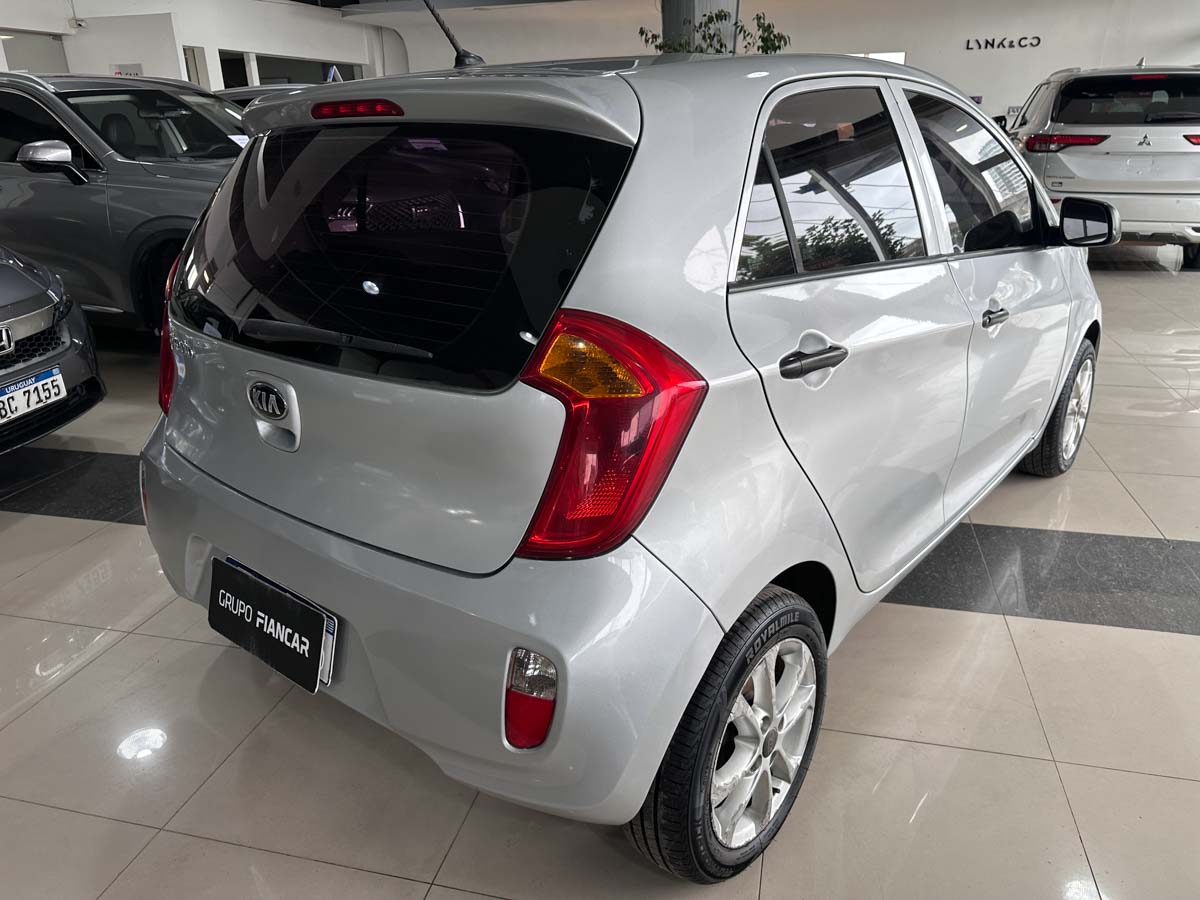 KIA PICANTO EX 1.0 HATCH 5PTS 2014