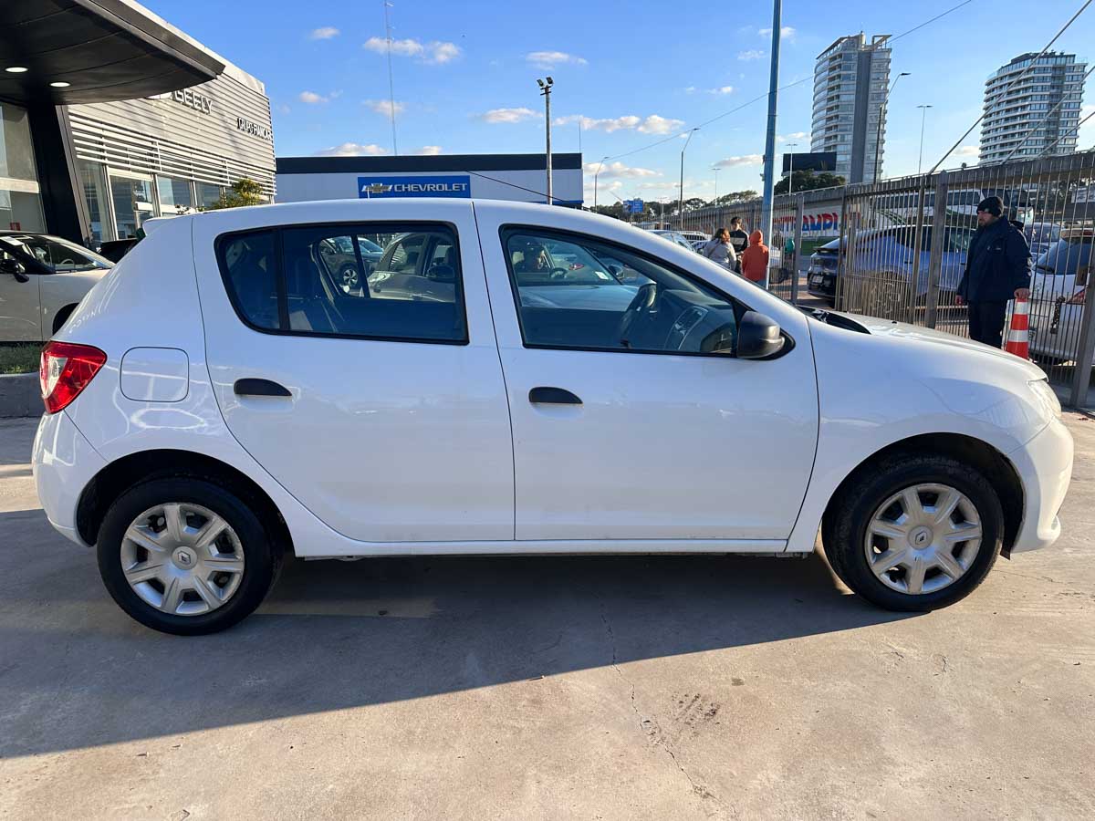 RENAULT SANDERO AUTHENTIQUE 1.6 FULL HATCH 5PTS 2019