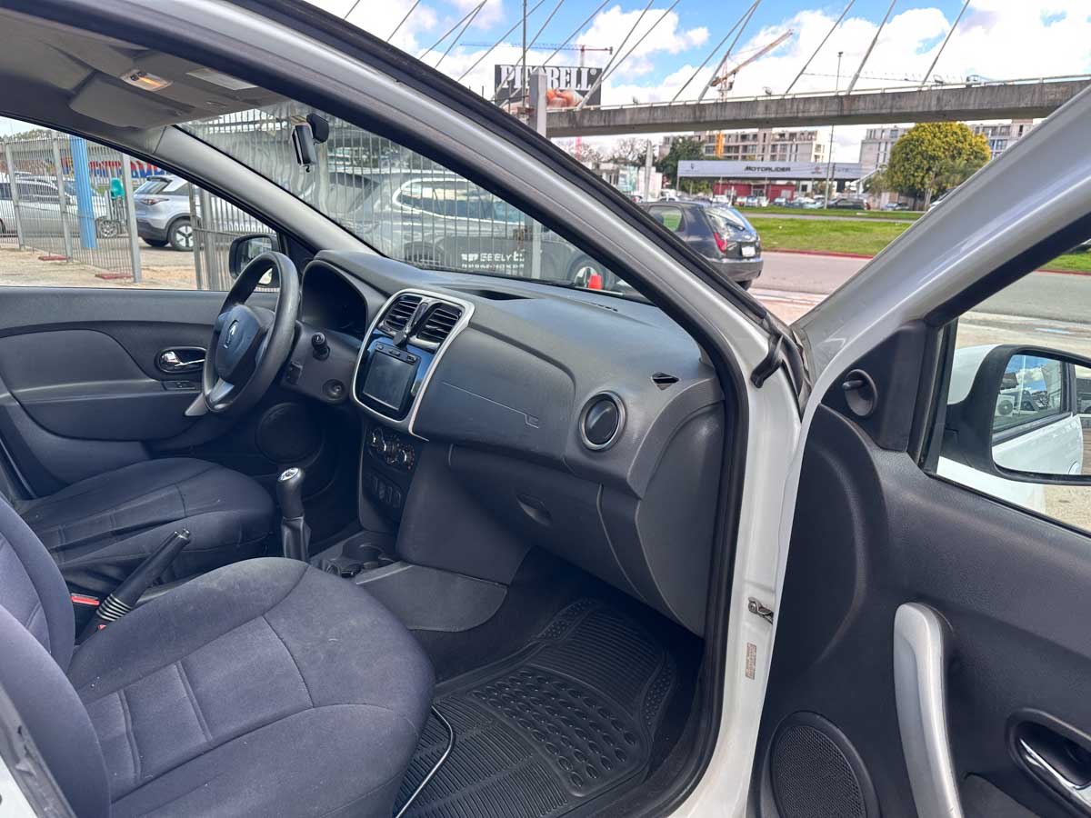 RENAULT SANDERO EXPRESSION 1.6 FULL 5PTS 2018