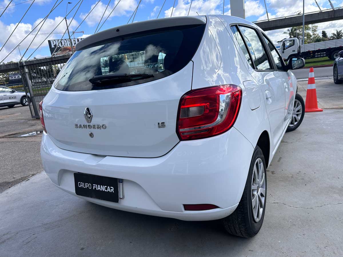 RENAULT SANDERO EXPRESSION 1.6 FULL 5PTS 2018