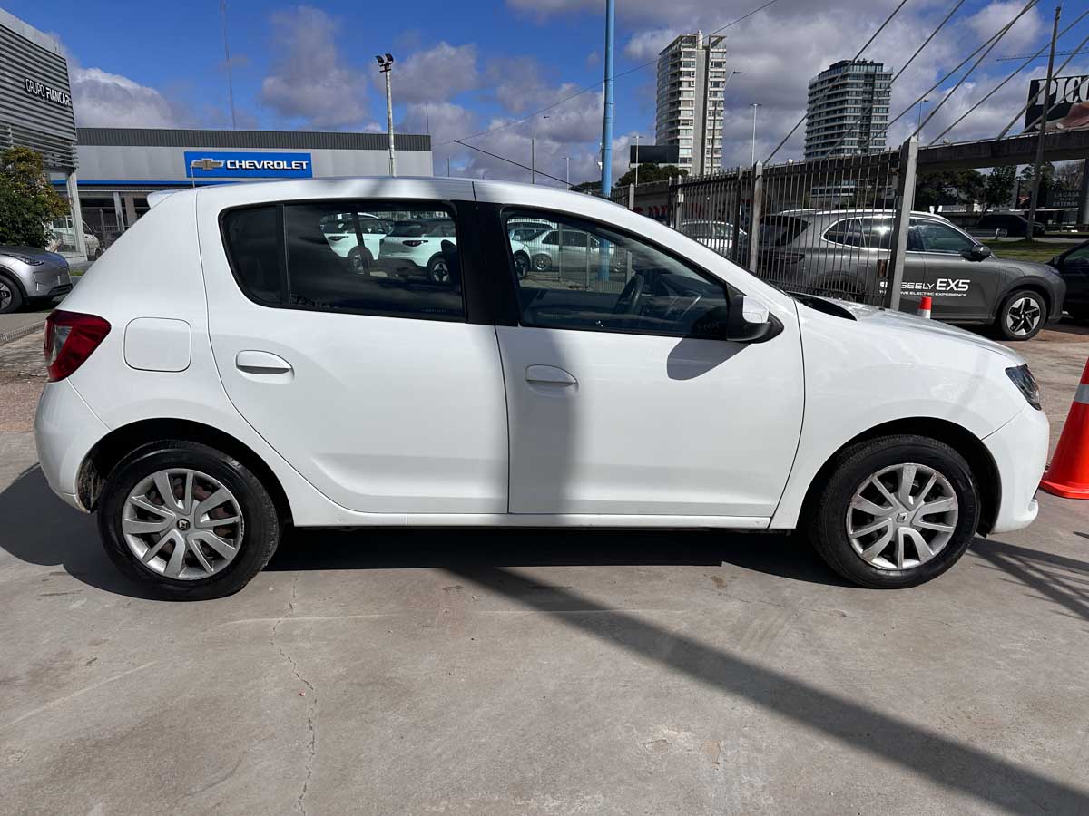 RENAULT SANDERO EXPRESSION 1.6 FULL 5PTS 2018