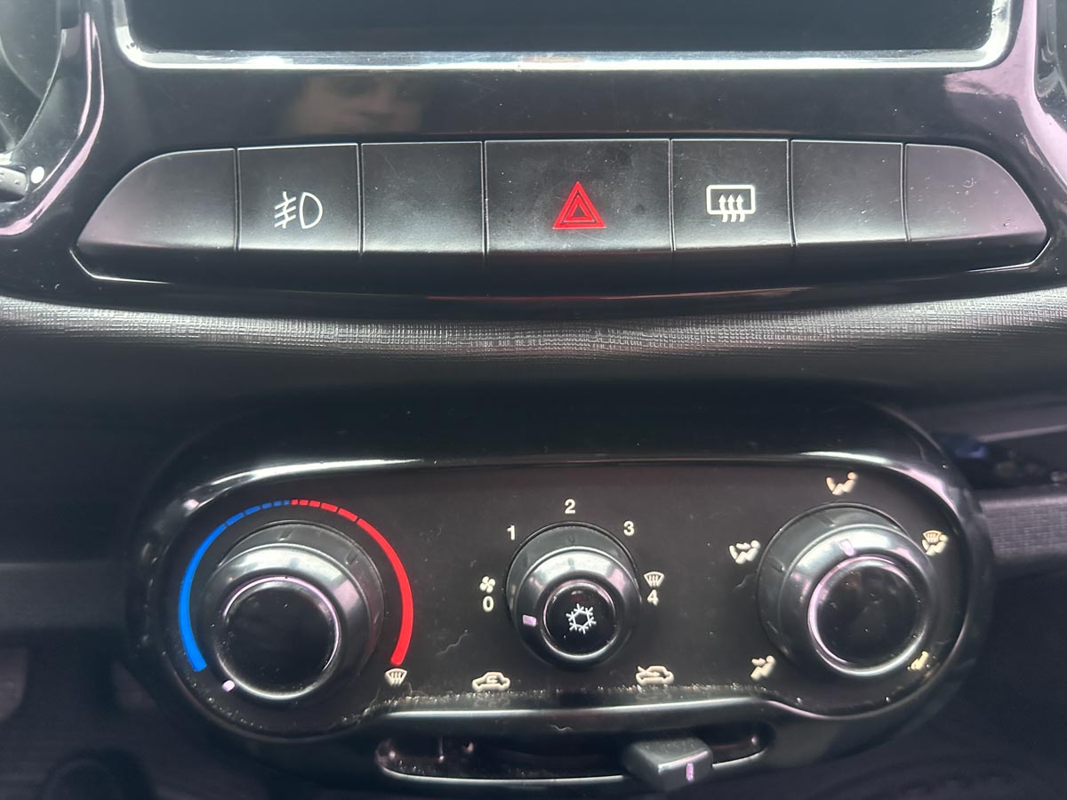 FIAT UNO WAY 1.4 FULL 5PTS 2016