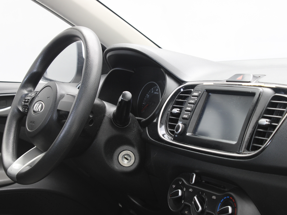 KIA SOLUTO 2020