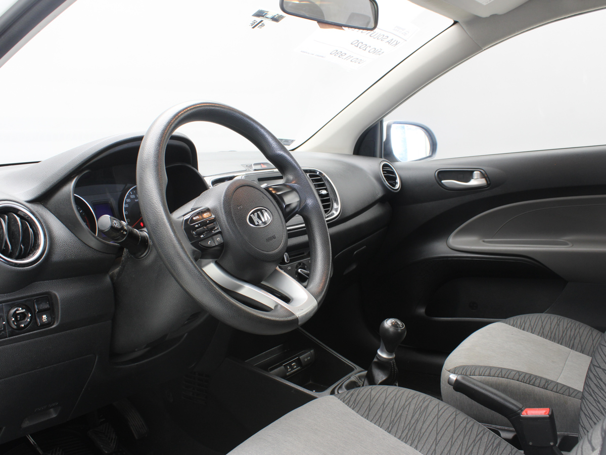 KIA SOLUTO 2020