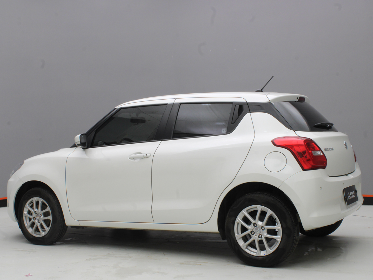 SUZUKI SWIFT GL 2025