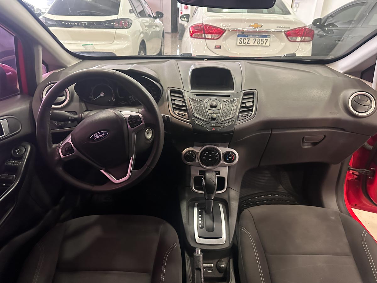 FORD FIESTA HATCH 1.6 FULL SE AT 2016