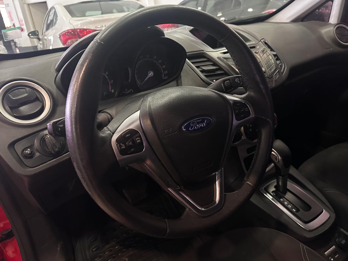 FORD FIESTA HATCH 1.6 FULL SE AT 2016