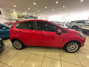 FORD FIESTA HATCH 1.6 FULL SE AT 2016