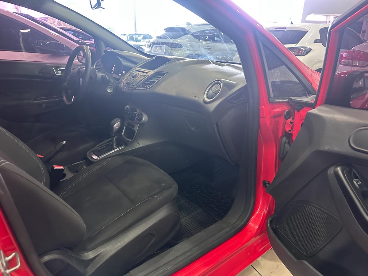 FORD FIESTA HATCH 1.6 FULL SE AT 2016