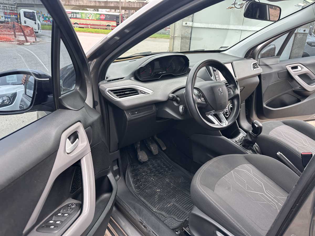 PEUGEOT 208 ALLURE 1.5 90 MT FULL 2017