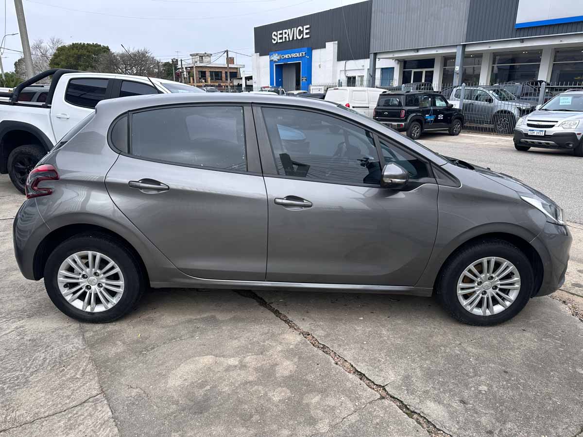PEUGEOT 208 ALLURE 1.5 90 MT FULL 2017