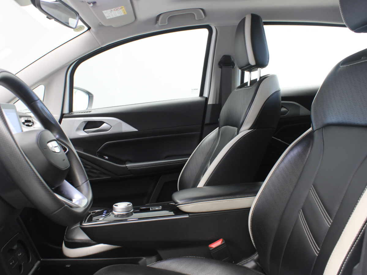 GEELY GEOMETRY E 2025