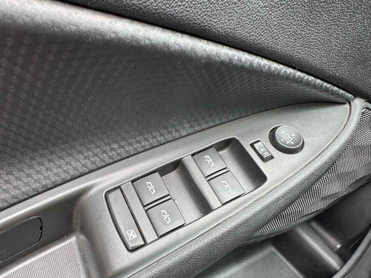 CHEVROLET ONIX HB 1.0L LT MT HATCH 5PTS 2024