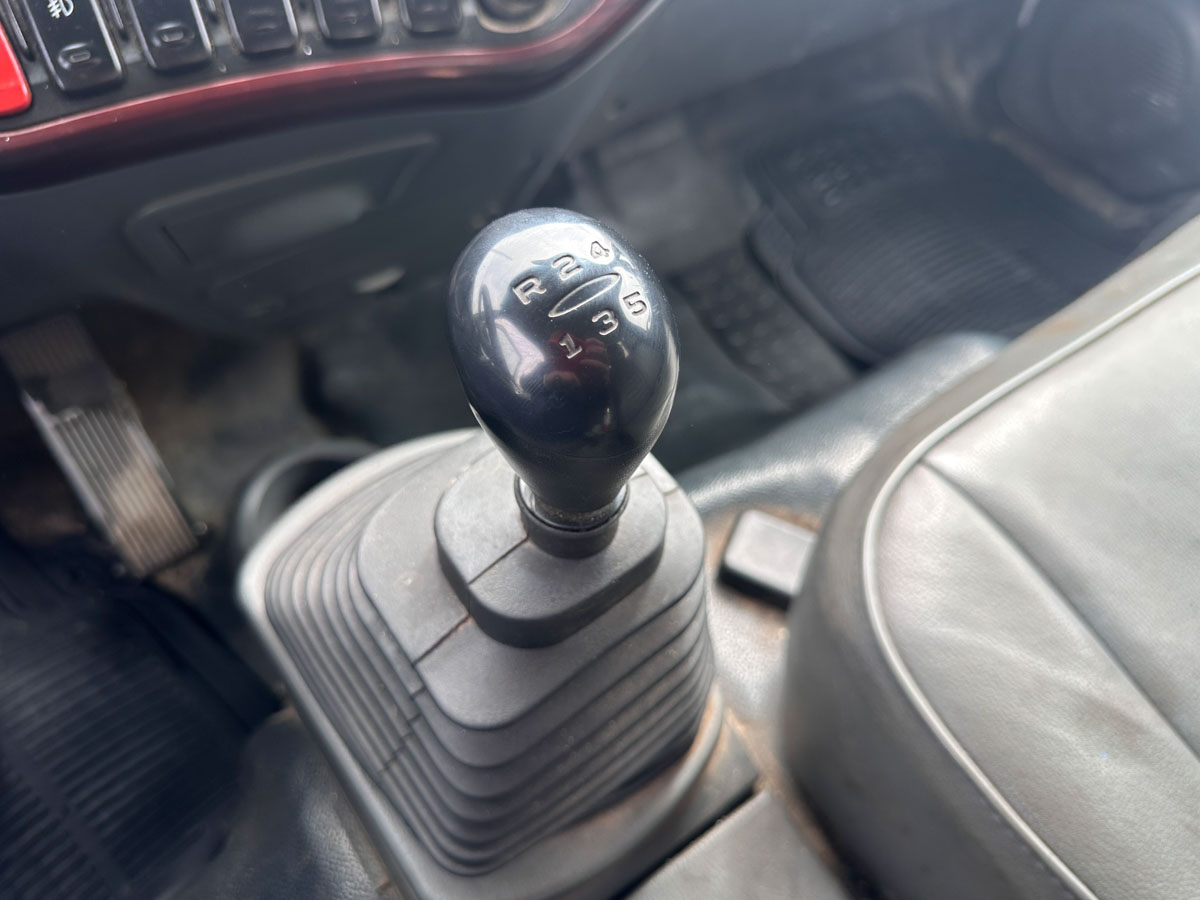 HYUNDAI HD65 DIESEL FULL 3.9 CAJA LARGA 2020