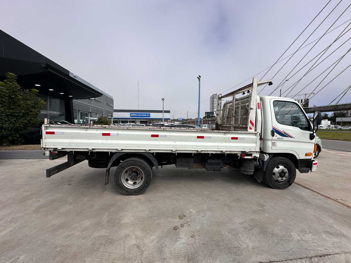 HYUNDAI HD65 DIESEL FULL 3.9 CAJA LARGA 2020