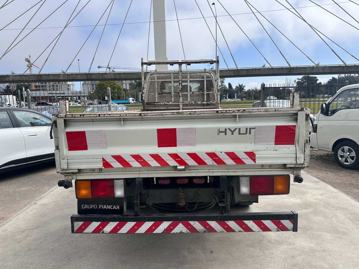 HYUNDAI HD65 DIESEL FULL 3.9 CAJA LARGA 2020