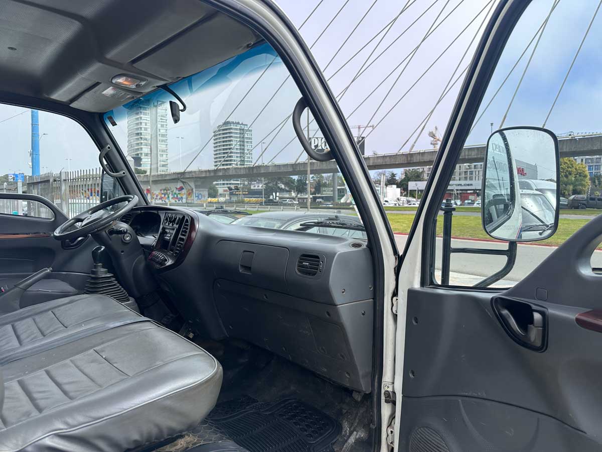 HYUNDAI HD65 DIESEL FULL 3.9 CAJA LARGA 2020