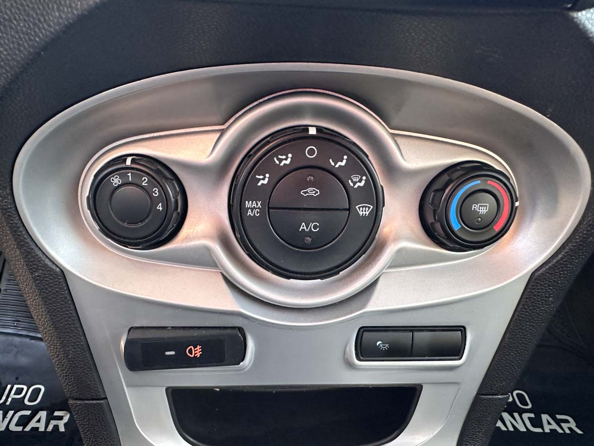 FORD FIESTA SE MT 1.6 5PTS 2014
