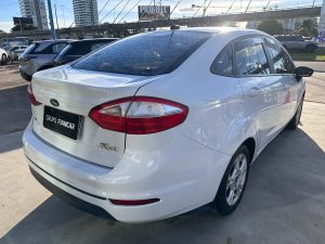 FORD FIESTA SE MT 1.6 5PTS 2014