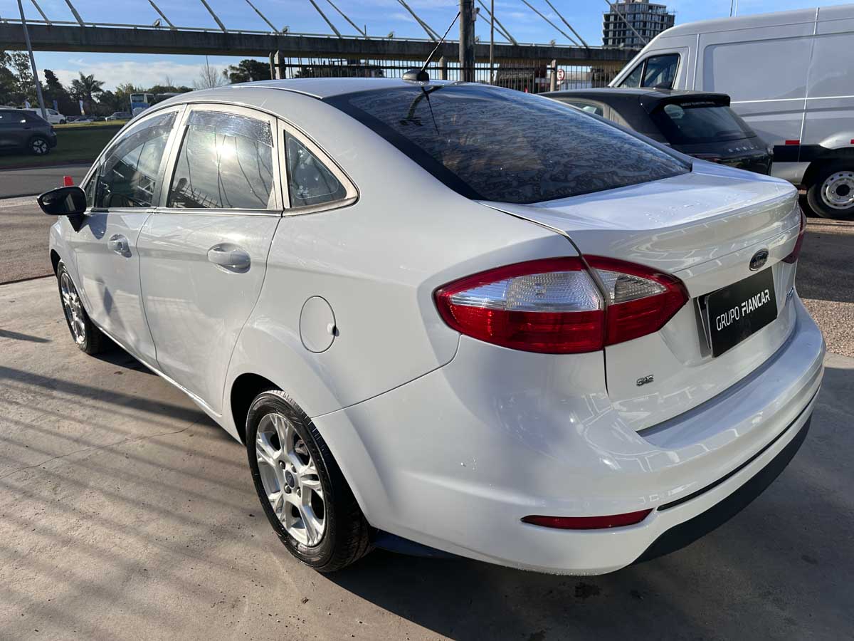 FORD FIESTA SE MT 1.6 5PTS 2014