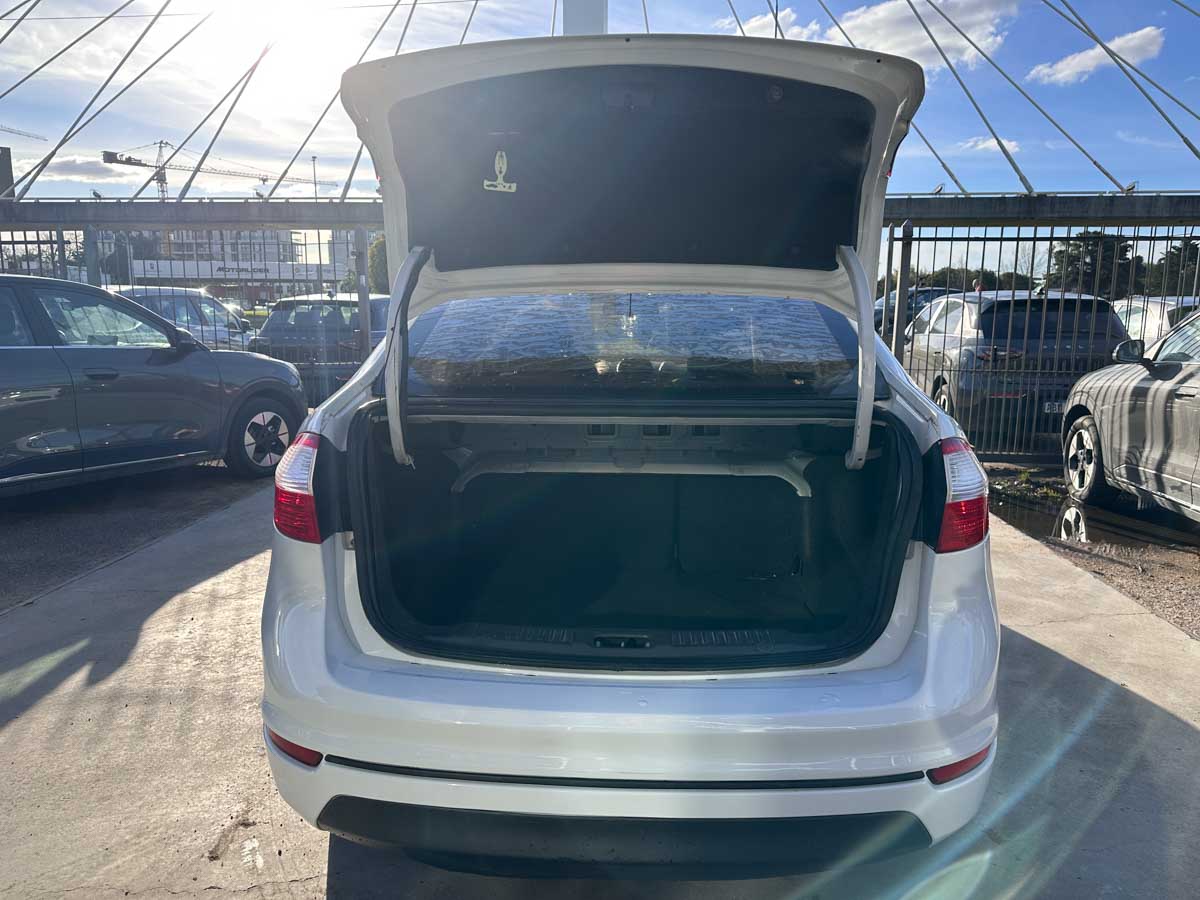 FORD FIESTA SE MT 1.6 5PTS 2014