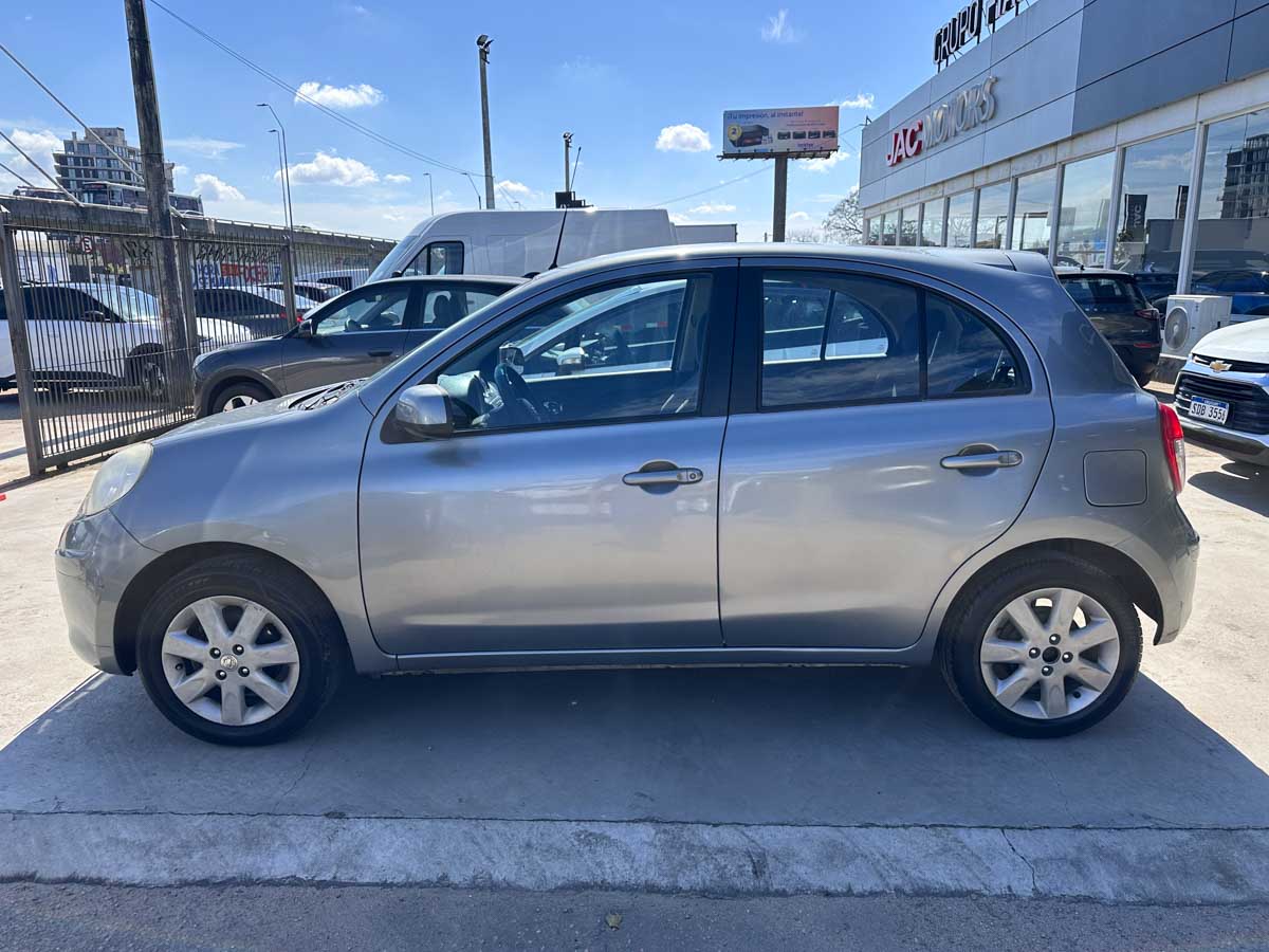 NISSAN MARCH EXTRA FULL MANUAL 1.6 FULL 2013