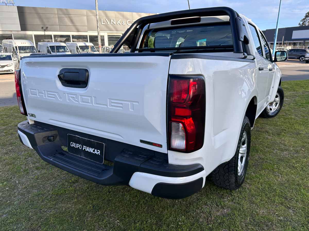CHEVROLET S10 2.8T WT MT 4WD FULL 2026