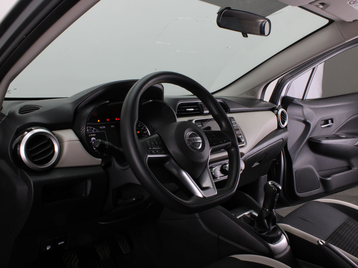NISSAN VERSA ADVANCE 1.6 T/M 2022