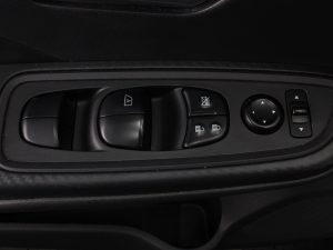 NISSAN VERSA ADVANCE 1.6 T/M 2022