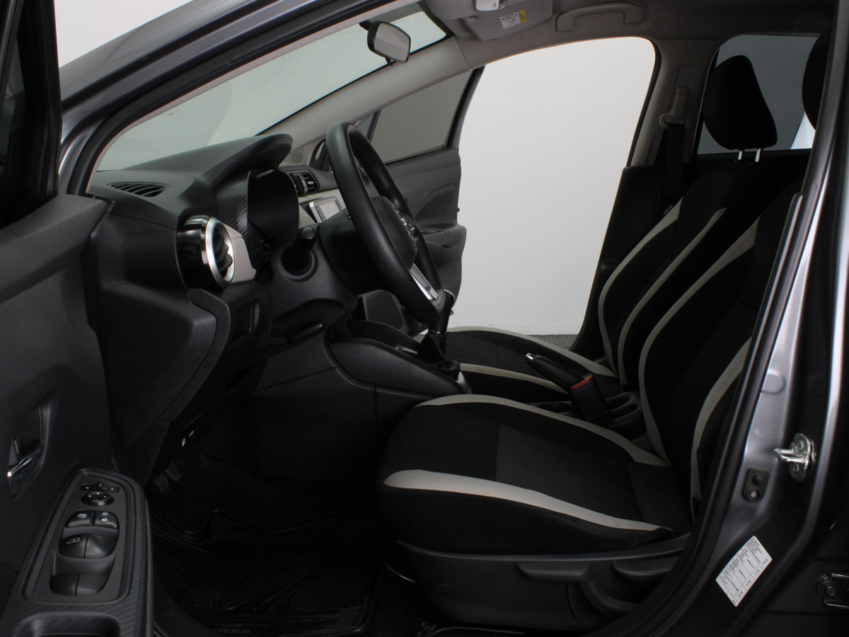 NISSAN VERSA ADVANCE 1.6 T/M 2022