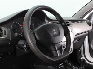 PEUGEOT 301 ACTIVE 1.6 VTI 2022