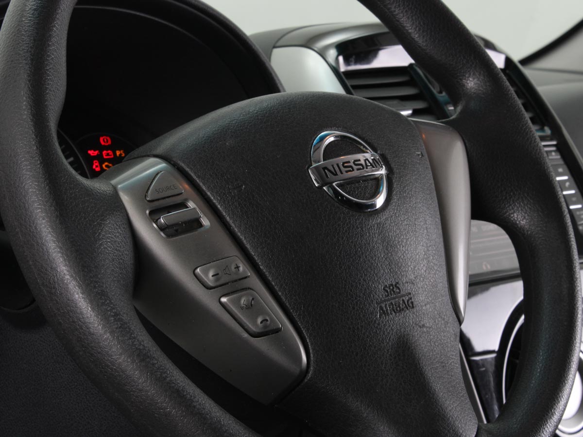 NISSAN MARCH 1.6 EXTRA FULL MT 2018