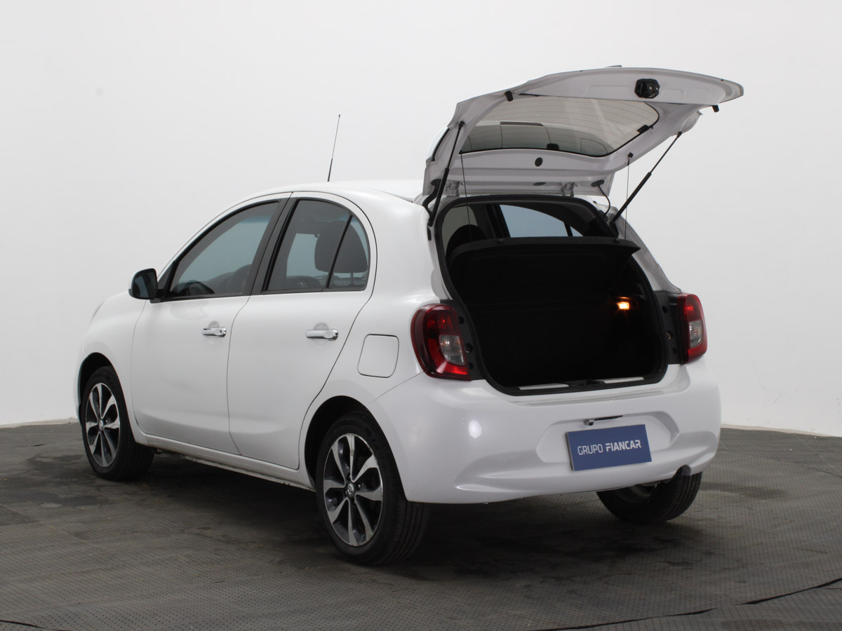 NISSAN MARCH 1.6 EXTRA FULL MT 2018