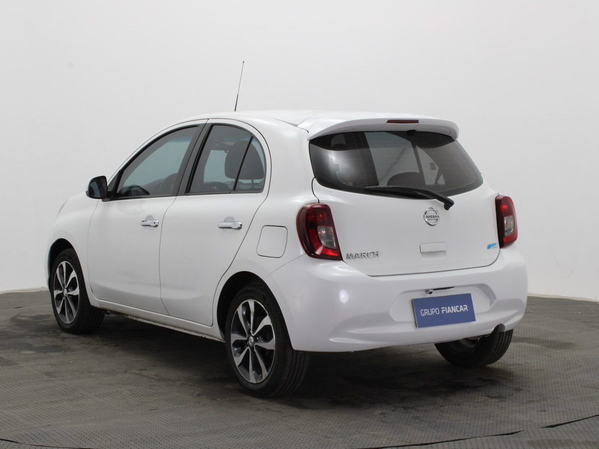 NISSAN MARCH 1.6 EXTRA FULL MT 2018