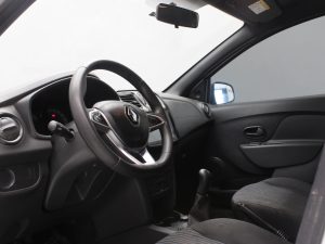 RENAULT LOGAN LIFE 2023